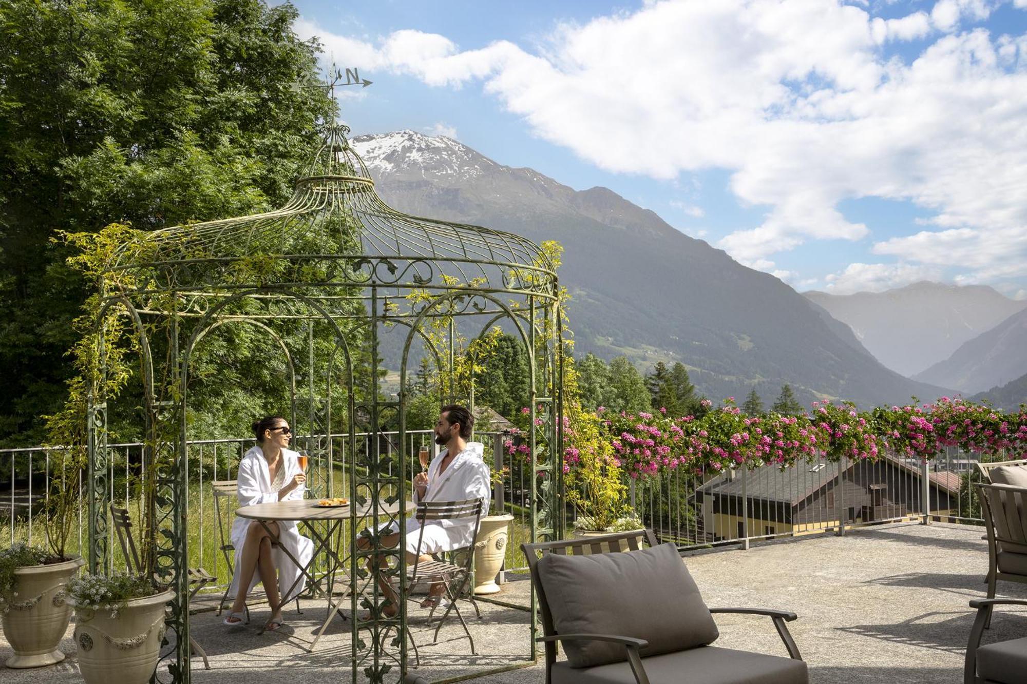 Qc Terme Grand Hotel Bagni Nuovi Bormio Exterior photo